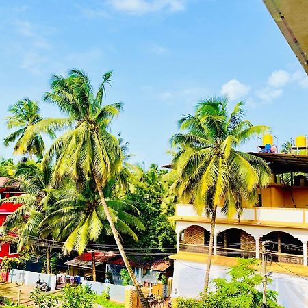 Sea Breeze 1 Bhk Apartment A12 Calangute,North Goa Nagoa Esterno foto