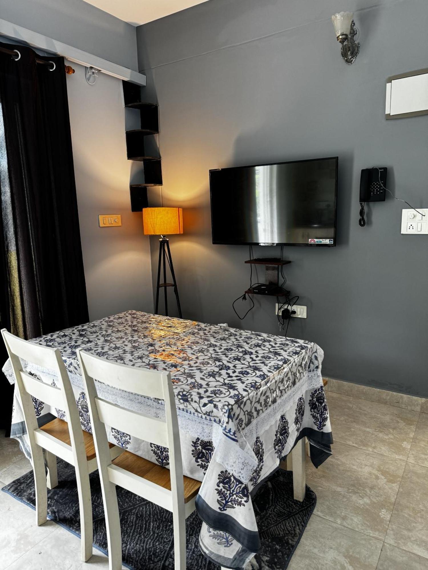 Sea Breeze 1 Bhk Apartment A12 Calangute,North Goa Nagoa Esterno foto